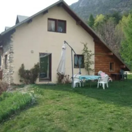 Chalet Avec Jardin Proche De Vallouise Les Vigneaux